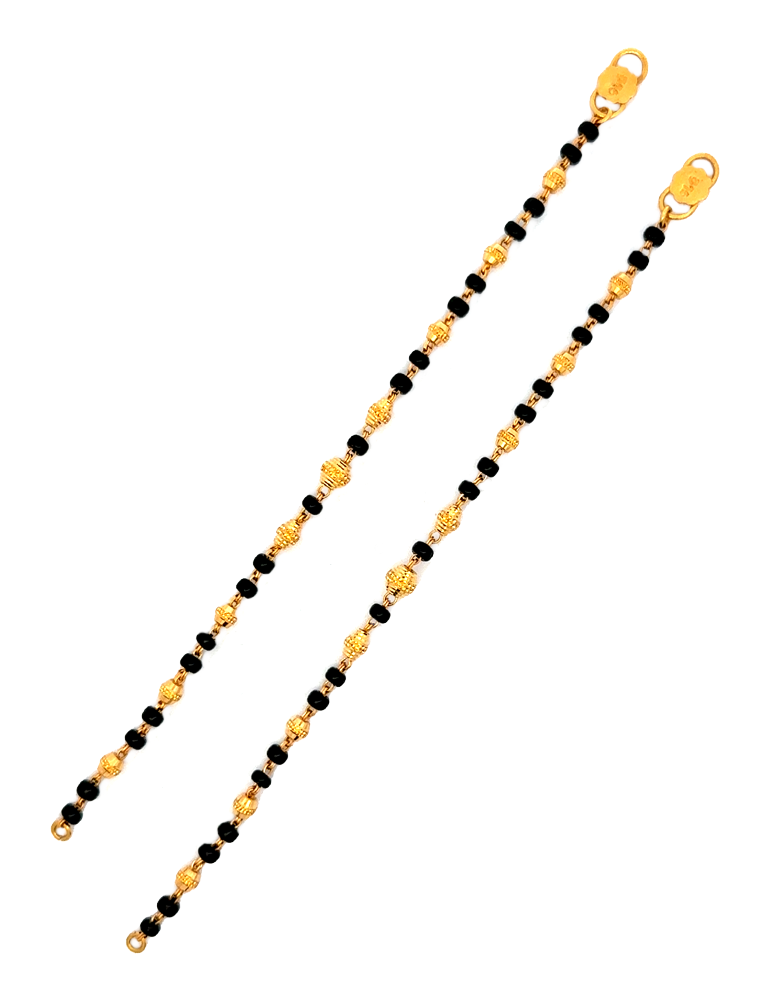 A Pair of Black-Beads Kid's Bracelet - 22 Kt