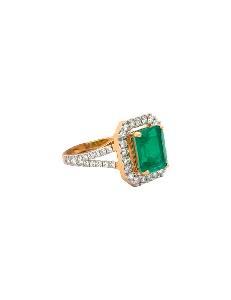 Diamond Ring - 18 Karat