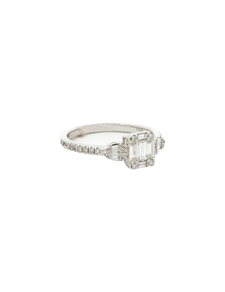 Diamond White Gold Ring - 18 Kt