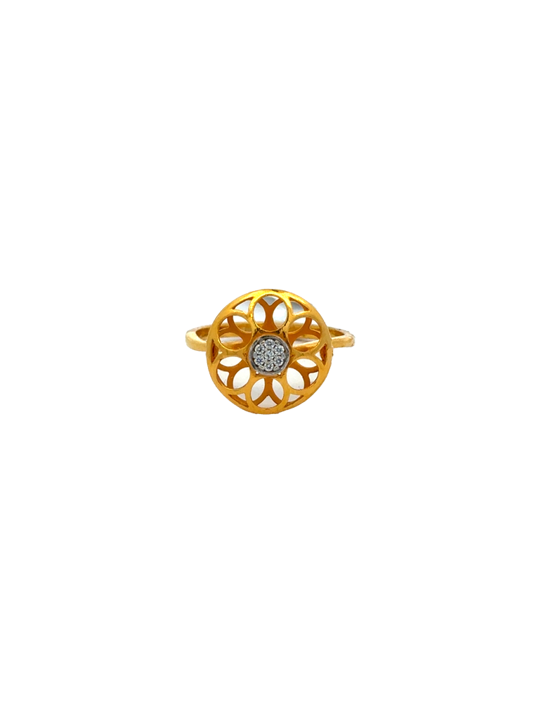 Round-Cut Beauty with a Floral Twist Gold Ring in22K