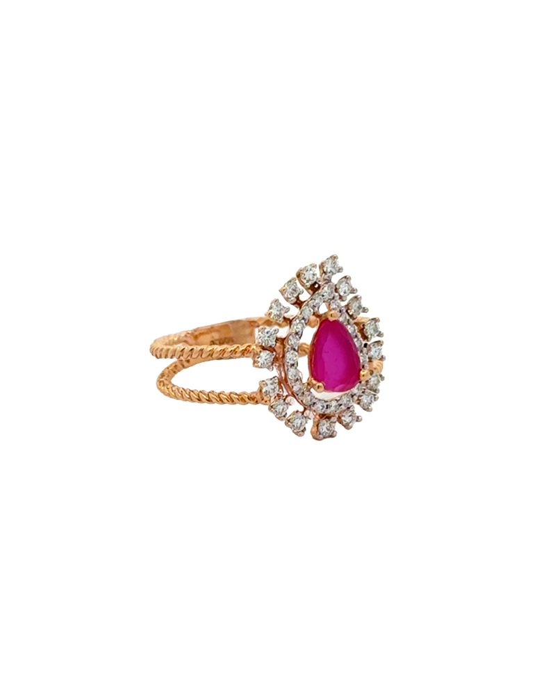 Ladies Diamond Rimg - 18 Karat