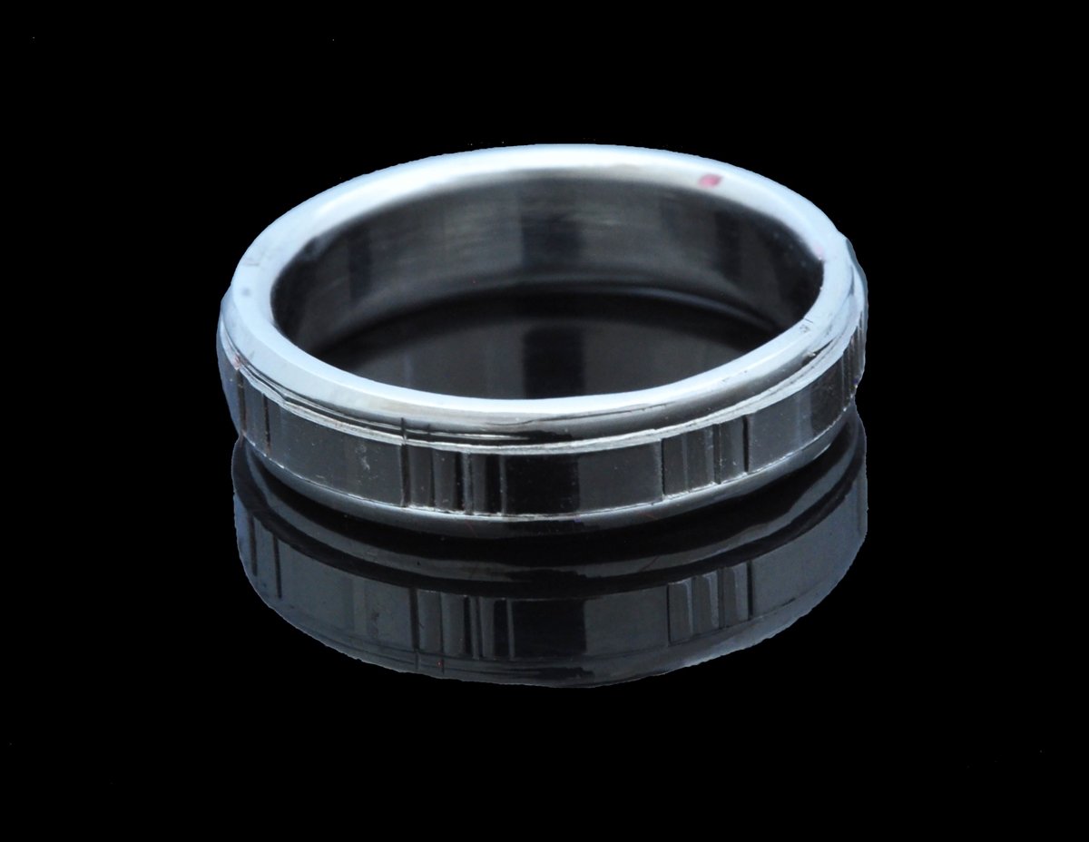 White Gold Band 18 Karat