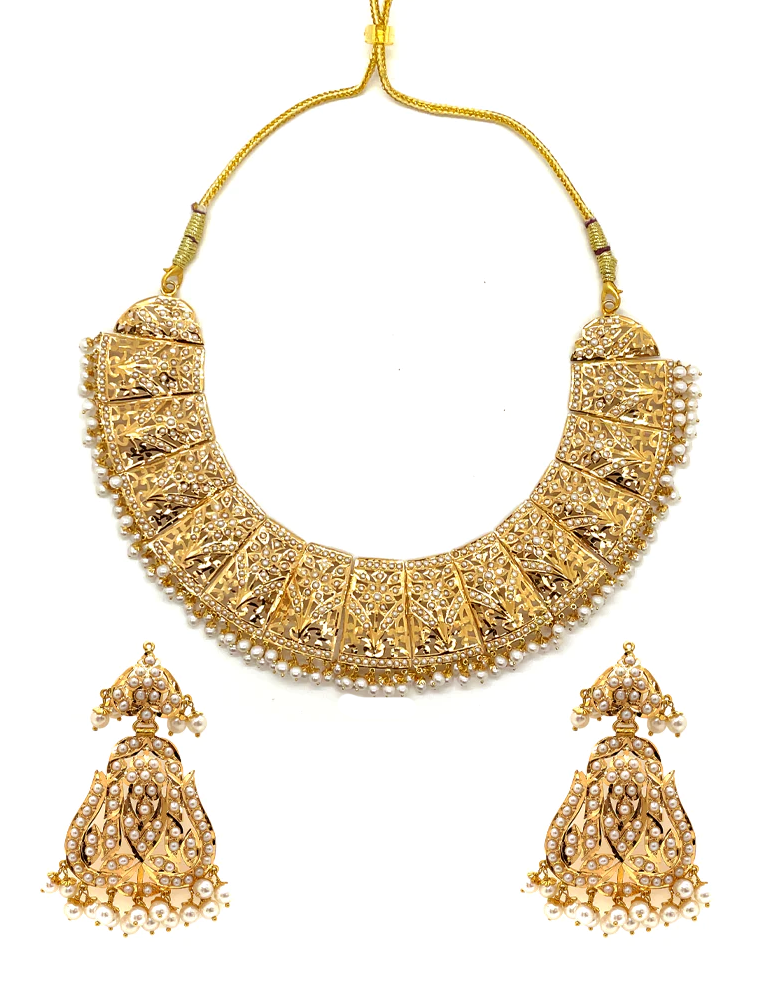 22 KT Pearl Jarau Yellow Gold Set With Earrings