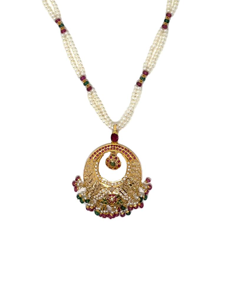 22 KT Yellow Gold Pendant and Chain