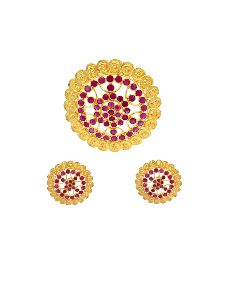 Elegant Gold Pendant Set