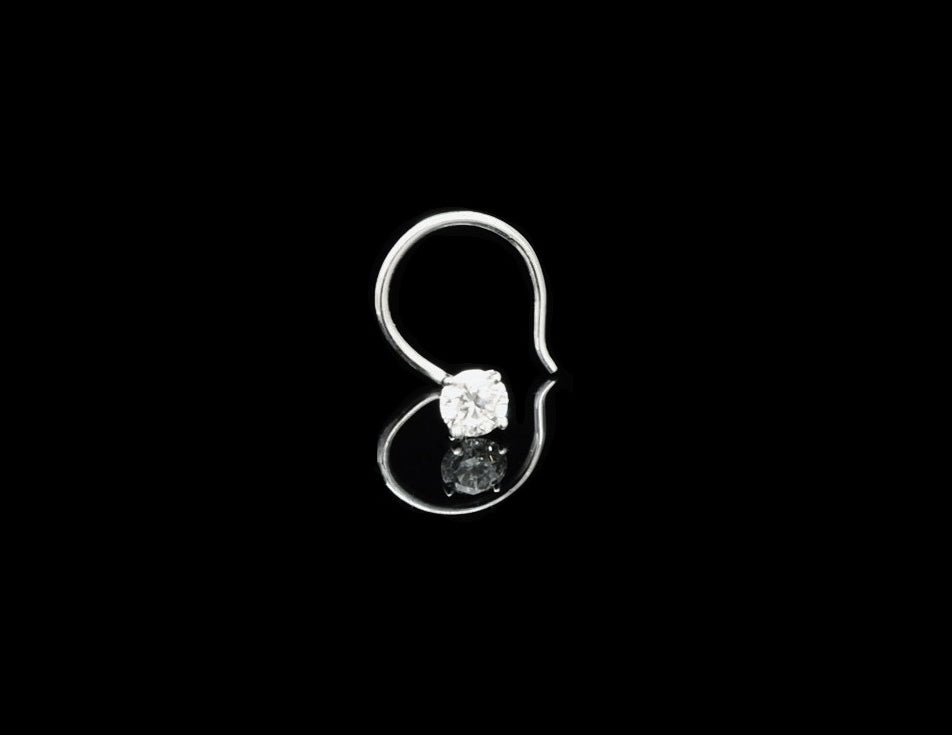 Diamond Nose Pin 18 Karat